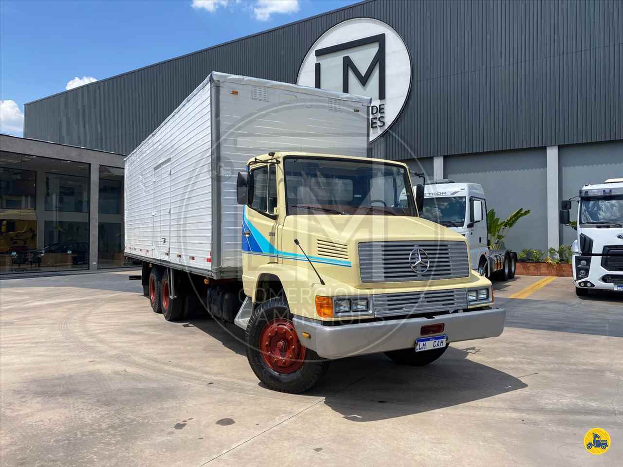CAMINHAO MERCEDES-BENZ MB 1214 Baú Furgão Truck 6x2 LM Caminhões CAJAMAR SÃO PAULO SP